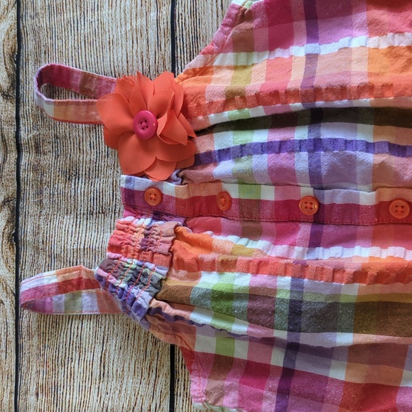 Gymboree Size 5 Plaid Romper With Floral Accent - Picture 2 of 4
